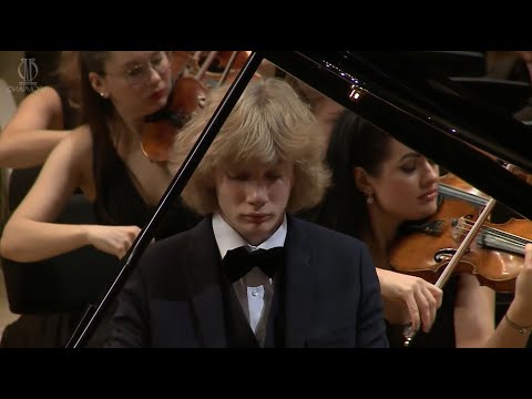 Pyotr Ilyich Tchaikovsky: Piano Concerto No.1 – Ivan Bessonov, Dimitris Botinis (HD 1080p)