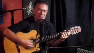 Ronda una canción de soledad - canción ecuatoriana (Renato Albornoz)