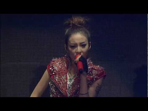 [HD] Dara (ft.CL) - Kiss @ 2NE1 1º concerto ao vivo NOLZA em Seul + link para download [YGLvnUT]