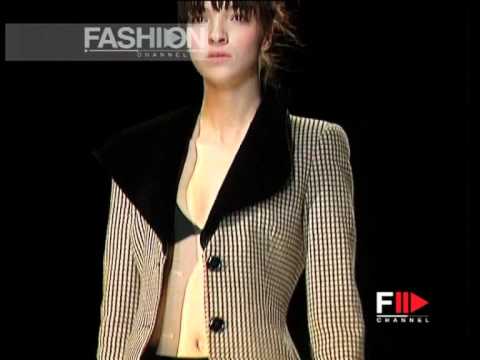 "Emporio Armani" Autumn Winter 2001 2002 Milano 1 of 3 pret a porter by FashionChannel