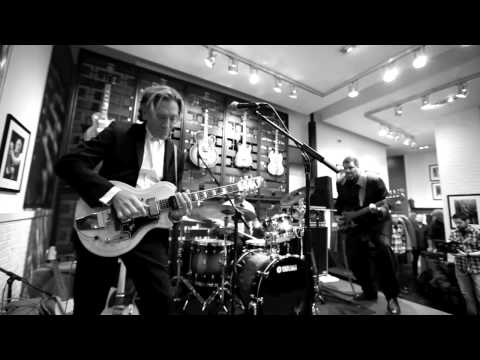 G.E. Smith Performs at John Varvatos SoHo