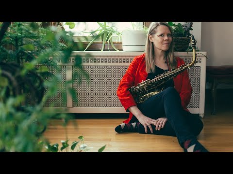 Caroline Davis - Live streamed performance