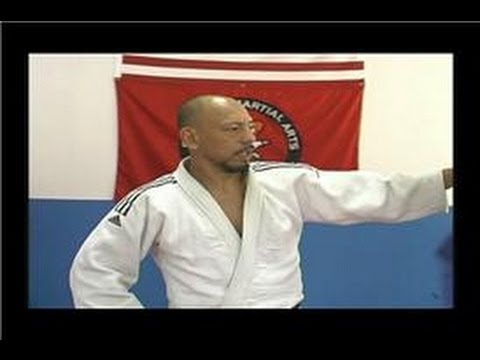 Judo Lessons for Beginners : How to Do a Pillow Hold in Judo