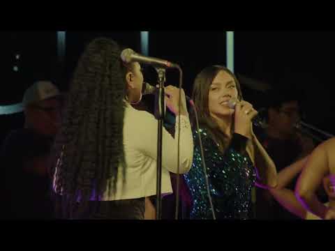 Aún no me Acostumbro - Suu Rabanal, Son Tentación (En Vivo)