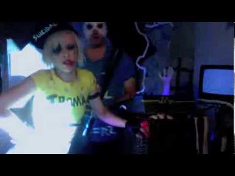 Dedderz - Nuke 'Em (Live Stream)