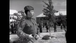 Отрывок из фильма "Максим Перепелица" (1955 год). Песня "Лично для меня"