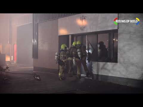 31-12-18 Middelbrand in bedrijfloods Barendrecht