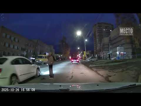 Выбежала в куртке как в скафандре космонавта