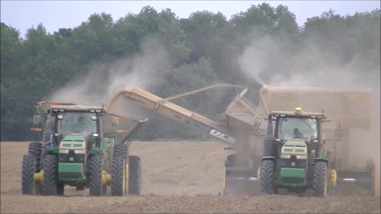 SIX JOHN DEERE 8000R SERIES TRACTORS HARVESTING PEANUTS. SCOTT FARMS 2017 PEANUT HARVEST 1