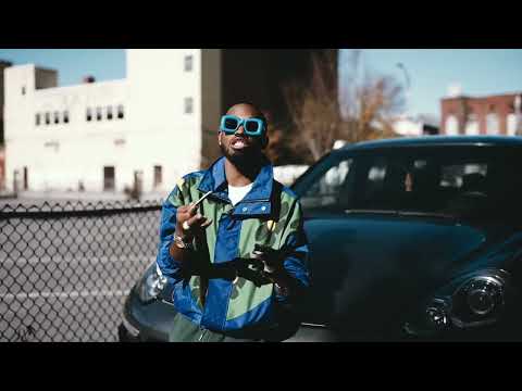 Breeze Mantana - Banksy Vs. Robbo