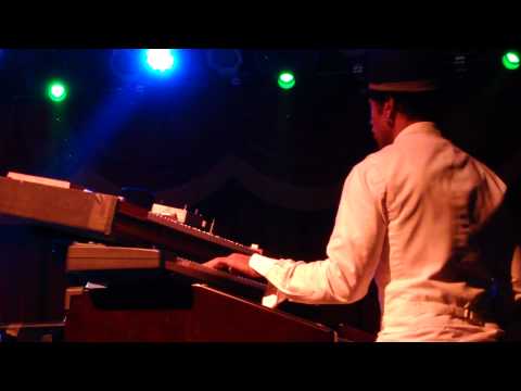 Exclusively Neal Evans - Flurries [HD] Soulive Bowlive Night10