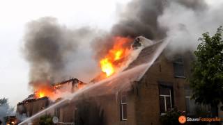 preview picture of video 'Grote brand in boerderij Benedenkerkstraat in Waspik (2013-05-13)'