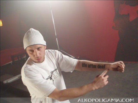 Pjus feat. Mes - Nie podbijaj