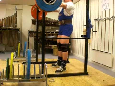270kgs squat only 4th legal depth.MOV