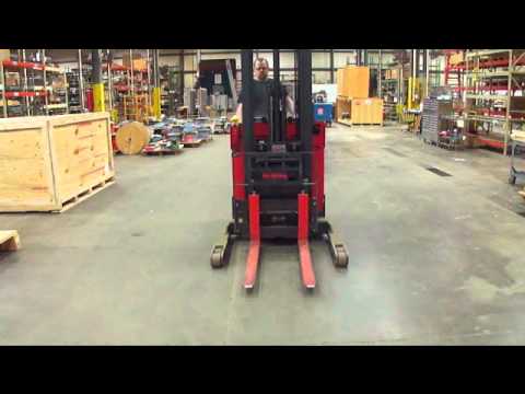 Online Auction Raymond EASI R30TT Stand-Up Type Reach Truck