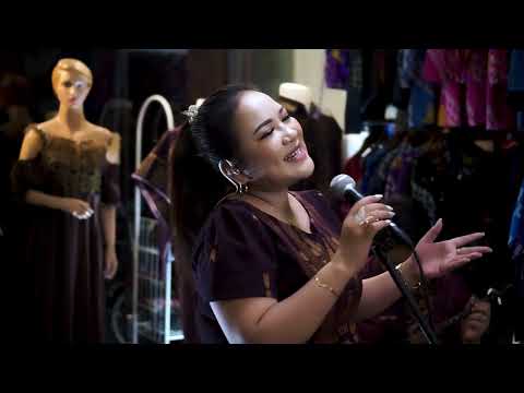 Averiana Barus - Mbuah Page (Official Live Record)