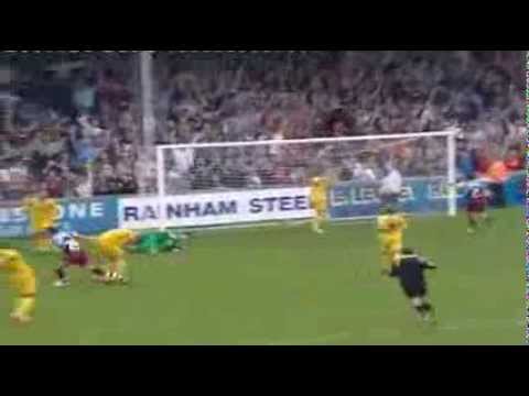 Iron 1-0 Cheltenham Town; September 2006