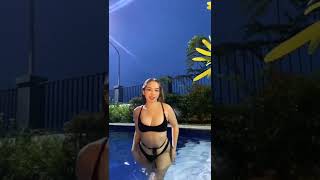 bikini TikTok be like...