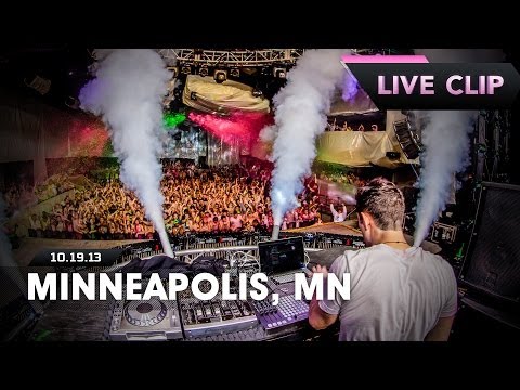 Life In Color Tour Live Clip - Minneapolis, MN - 10/19/13