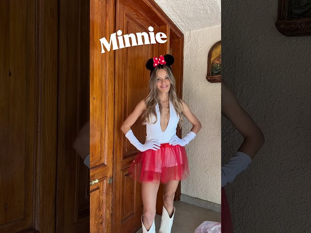 Vídeo relacionado con 1 pieza de pluma azul y 1 pieza de gafas azules para mujer, disfraz de máscara, accesorios para mujer, accesorios de vestir, accesorios de disfraces para fiestas y cosplay