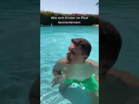 How children get to know each other in the pool 👶🏼 with Anna Gazanis