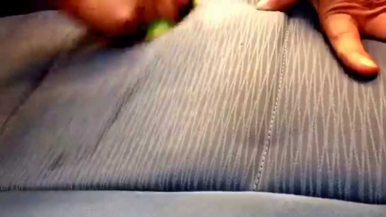 Come smacchiare la tappezzeria  con sgrassatore pulire sedili interni in tessuto santificare pulire
