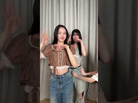 Don't worry, we didn't see anything. 😂 #mable #gl #clairebell #pangjiewr #thailand #thaigl