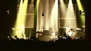 Misteur Valaire - MONSTER DONTE (Live)