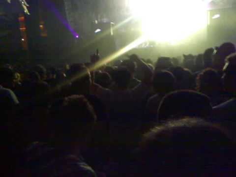 Loco Dice drops an edit of Uganda Express @ GOA Fabrik Madrid 6.12.2009 (4)