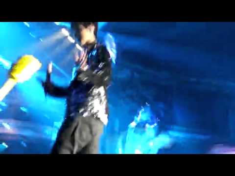 [FANCAM] 110218 WBTBA - Ki Kwang walking past