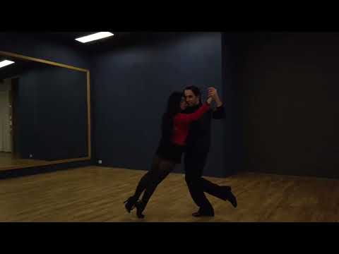 Ezequiel Paludi and Geraldina Rojas improvising Argentine Tango
