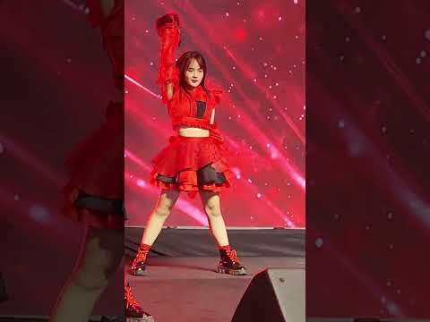 230226 (Frenchfry Fancam) Yami Yami - Promise the Star @ We Are The Glass Girls Concert - The Market