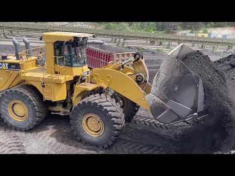 Caterpillar 990 Wheel Loader Loading Coal On Trucks