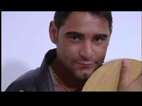 Tommy Parisi comme faje a nun capi Backstage disco Enigma