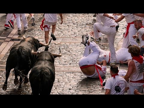 Festas de San Fermín começam com o primeiro "encierro" em Pamplona