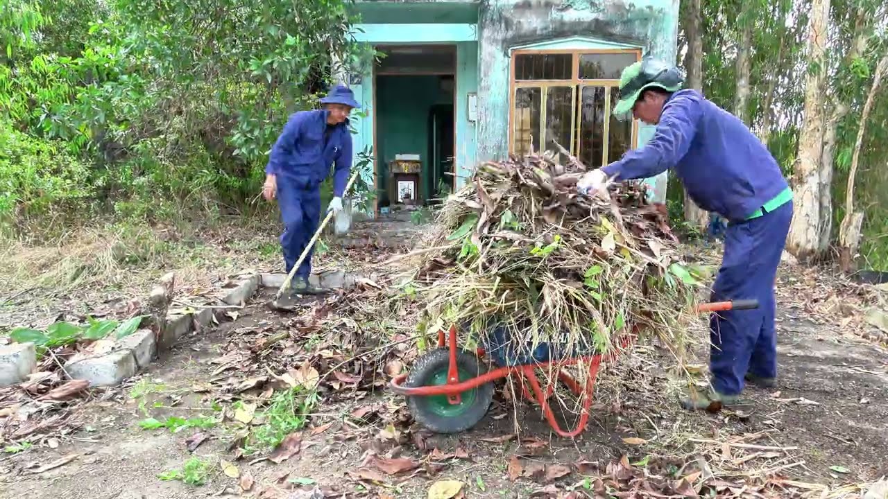 We Cleaned the Scariest Abandoned House in the Area… You Won’t Believe It!”