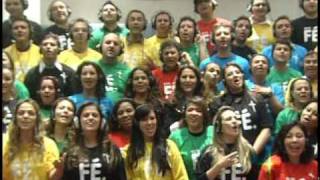 80 músicos católicos cantam juntos