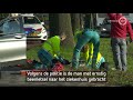 Scooterrijder zwaargewond na botsing met auto in Loerbeek