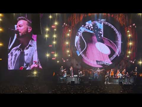 ELO with Jeff Lynne ft Dhani Harrison - End of the Line (Traveling Wilburys)