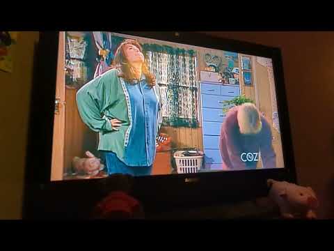 Bev, Roseanne, and Jackie talking 🦜