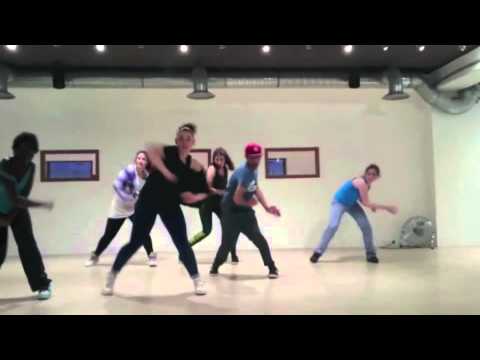 Charlotte Ragga // Hmm Hmm - Beenie Man // SAUT DE CHA'