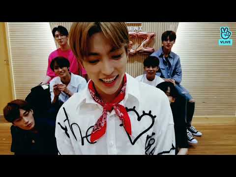 [ENG SUB] ATEEZ FIRST V LIVE~  2018-07-20