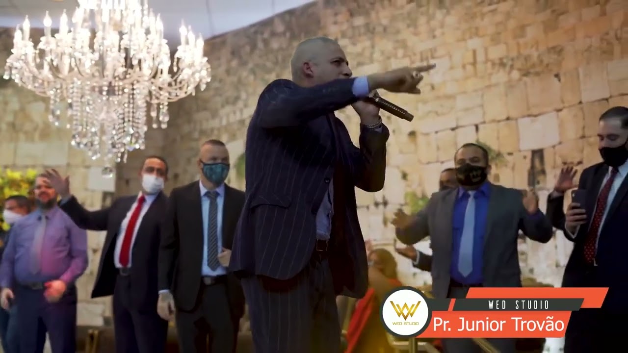 Pr Junior Trovão - TUDO AQUI É DELE E PARA ELE SÃO TODAS AS COISAS