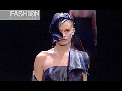 CLAUDE MONTANA Fall 2002 2003 Paris - Fashion Channel