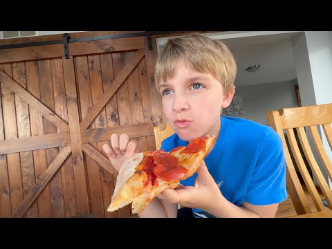 REVIEWING EVERY PIZZA IN TOWN | Guys Week Day 5