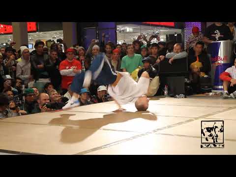 BATTLE OF THE YEAR BOTY 2009 1on1 - MORRIS VS LIL KEV by YAKfilms