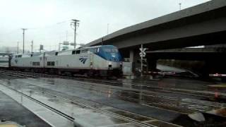 preview picture of video 'Amtrak #13, #161 With Coast Starlight #11 In Tacoma'