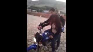 preview picture of video 'Aprendendo andar de moto Tocantins MG'