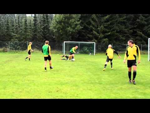 Kode IF herr, Hazze rullar in den