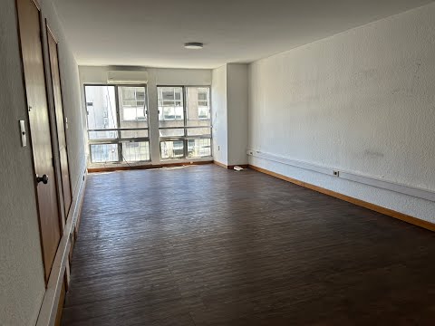Video de YouTube - Oficina en Alquiler  en Ciudad Vieja, Montevideo